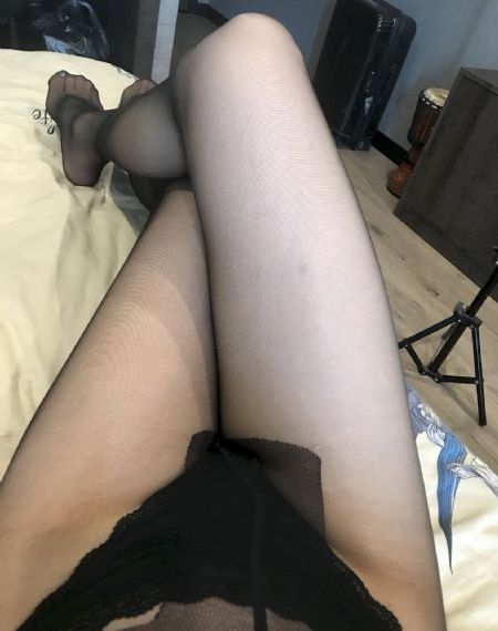 年轻漂亮的继坶少妇在线观看