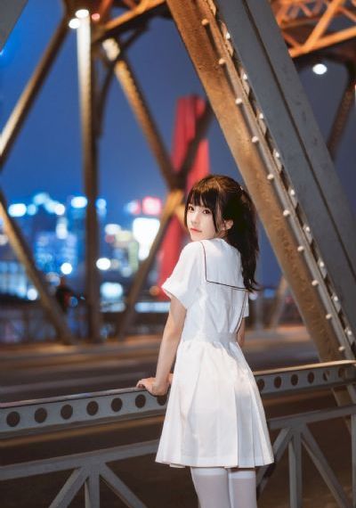 年轻的女学生5